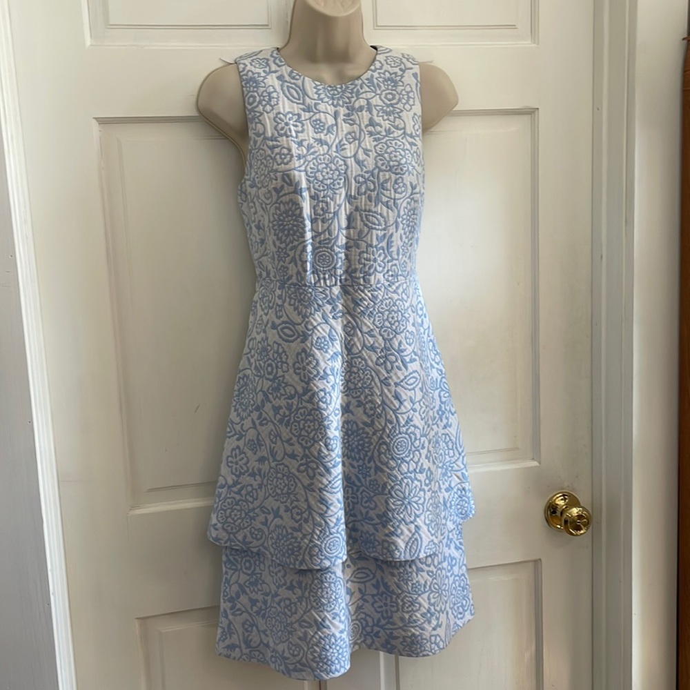 Sara Campbell light blue & white sleeveless dress. Size 8